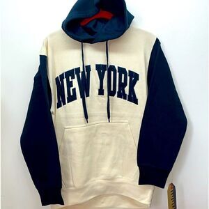🔥New York unisex sweater hoodie women’s & Mens Size Large New with tag